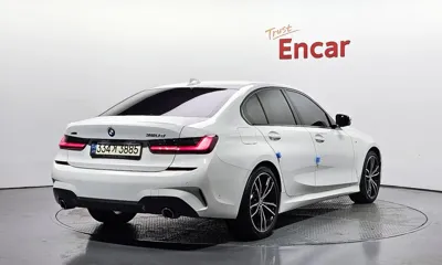 BMW 3-Series 2022, 133971 км, за 19209.47 USD