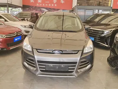 Ford Kuga 2013, 138500 км, за 3060.56 USD