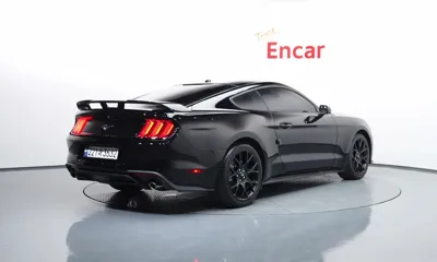 Ford Mustang 2020, 39631 км, за 15294.74 USD