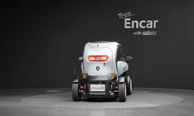 Renault-KoreaSamsung Twizy 2019, 20411 км, за 1288.4 USD