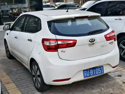 Kia K2 2014, 90000 км, за 2471.99 USD