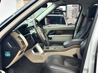 Land Rover Range Rover 2019, 179000 км, за 71805.55 USD