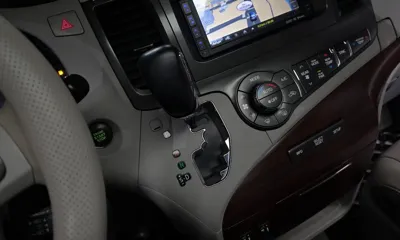 Toyota Sienna 2014, 105482 км, за 9124.33 USD - фото 9
