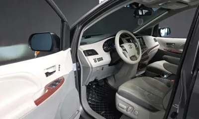 Toyota Sienna 2014, 105482 км, за 9124.33 USD - фото 10