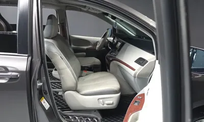 Toyota Sienna 2014, 105482 км, за 9124.33 USD - фото 11