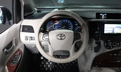 Toyota Sienna 2014, 105482 км, за 9124.33 USD - фото 13