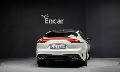 Kia Stinger 2023, 81021 км, за 19154.28 USD