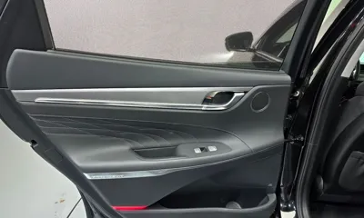 Hyundai Grandeur 2022, 32934 км, за 22137.77 USD - фото 25