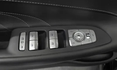 Hyundai Grandeur 2022, 32934 км, за 22137.77 USD - фото 29