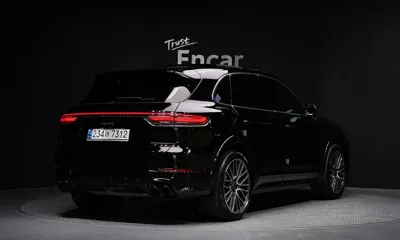 Porsche Cayenne 2021, 82530 км, за 48225.96 USD