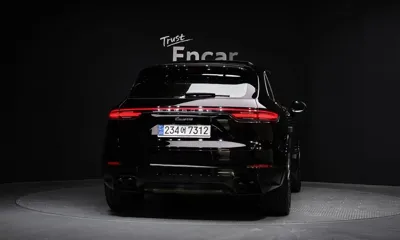 Porsche Cayenne 2021, 82530 км, за 48225.96 USD