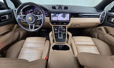Porsche Cayenne 2021, 82530 км, за 48225.96 USD - фото 7