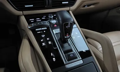 Porsche Cayenne 2021, 82530 км, за 48225.96 USD - фото 9