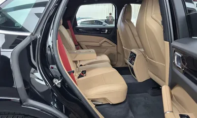 Porsche Cayenne 2021, 82530 км, за 48225.96 USD - фото 12
