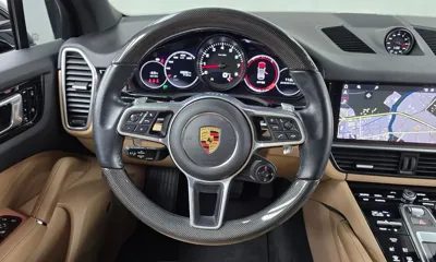 Porsche Cayenne 2021, 82530 км, за 48225.96 USD - фото 13