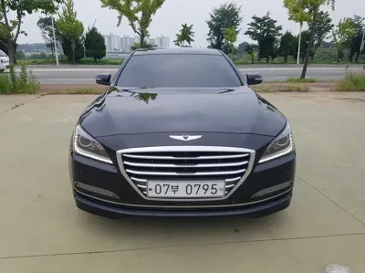 Hyundai Genesis 2016, 248245 км, за 4497.51 USD