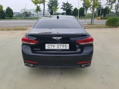 Hyundai Genesis 2016, 248245 км, за 4497.51 USD