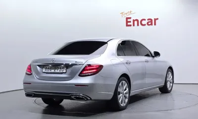 Mercedes-Benz E-Class 2018, 14919 км, за 19764.69 USD