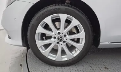 Mercedes-Benz E-Class 2018, 14919 км, за 19764.69 USD