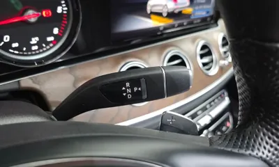 Mercedes-Benz E-Class 2018, 14919 км, за 19764.69 USD - фото 9