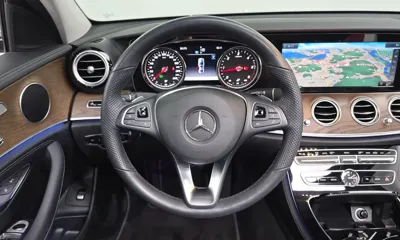 Mercedes-Benz E-Class 2018, 14919 км, за 19764.69 USD - фото 13