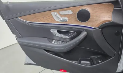 Mercedes-Benz E-Class 2018, 14919 км, за 19764.69 USD - фото 24
