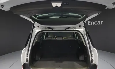 Hyundai Santafe 2024, 38999 км, за 21803.76 USD - фото 20