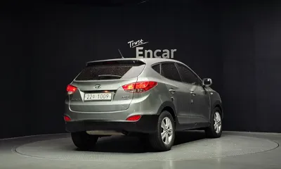 Hyundai Tucson 2013, 72499 км, за 3413.42 USD