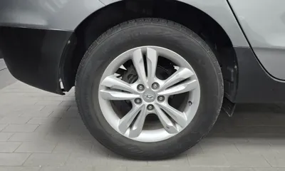Hyundai Tucson 2013, 72499 км, за 3413.42 USD