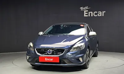 Volvo V40 2015, 53471 км, за 8586.73 USD