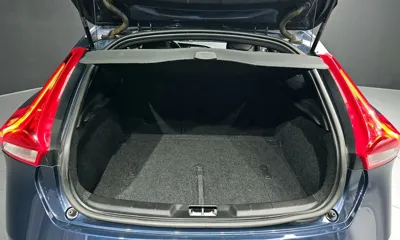 Volvo V40 2015, 53471 км, за 8586.73 USD - фото 20
