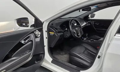 Hyundai Grandeur 2014, 87058 км, за 5901.27 USD - фото 10