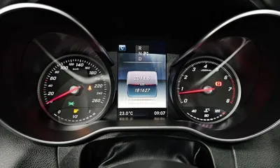 Mercedes-Benz C-Class 2017, 181627 км, за 9250.82 USD - фото 8