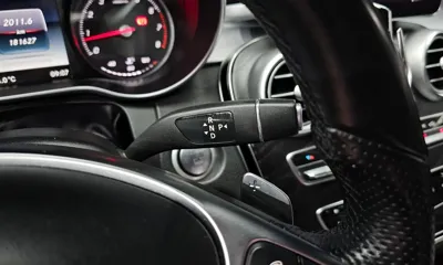 Mercedes-Benz C-Class 2017, 181627 км, за 9250.82 USD - фото 9