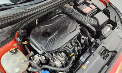 Hyundai Veloster 2018, 102327 км, за 6695.55 USD - фото 6