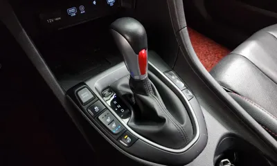 Hyundai Veloster 2018, 102327 км, за 6695.55 USD - фото 9