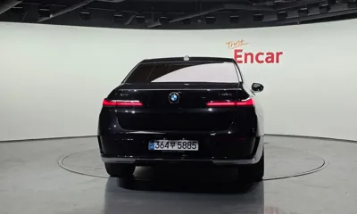 BMW 7-Series 2023, 72581 км, за 60391.23 USD