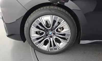 BMW 7-Series 2023, 72581 км, за 60391.23 USD