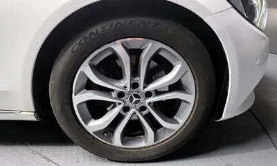 Mercedes-Benz C-Class 2017, 104319 км, за 9446.26 USD