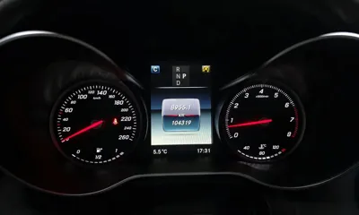 Mercedes-Benz C-Class 2017, 104319 км, за 9441.94 USD - фото 8