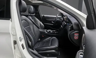Mercedes-Benz C-Class 2017, 104319 км, за 9441.94 USD - фото 11