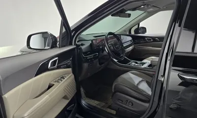 Kia Canival 2024, 47231 км, за 28080.6 USD - фото 10
