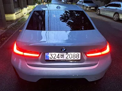 BMW 3-Series 2025, 3270 км, за 18780.36 USD