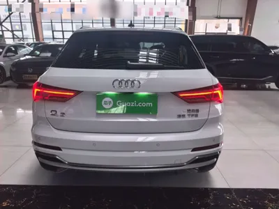 Audi Q3 2019, 42000 км, за 17725 USD