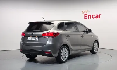 Kia Carens 2014, 107330 км, за 4560.26 USD
