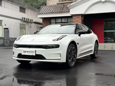 Zeekr 001 · 2022 год