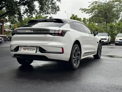 Zeekr 001 2022, 71000 км, за 21482.81 USD