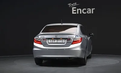 Honda Civic 2012, 107516 км, за 3705.39 USD