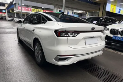 Ford Mondeo 2022, 60300 км, за 16739 USD - фото 13
