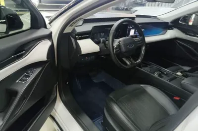 Ford Mondeo 2022, 60300 км, за 16739 USD - фото 31